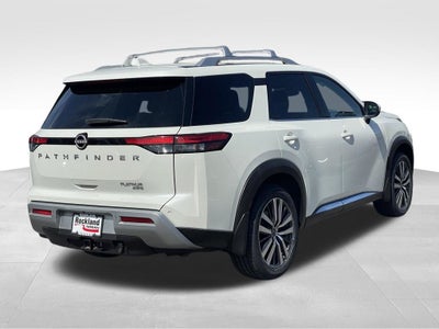 2022 Nissan Pathfinder Platinum