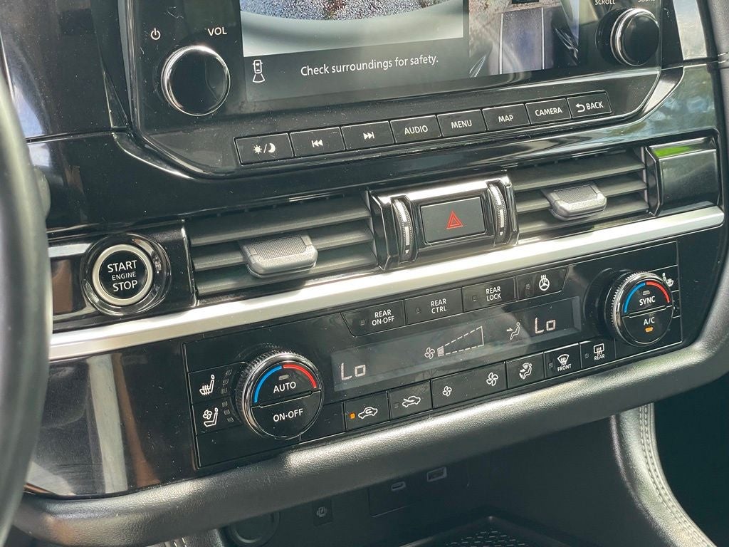 2023 Nissan Pathfinder Platinum