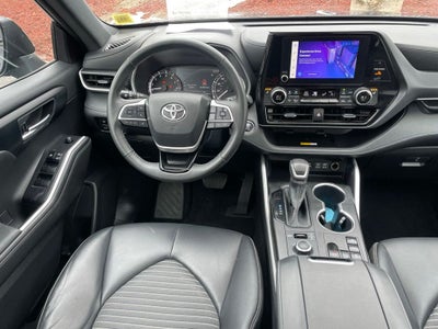 2023 Toyota Highlander Base