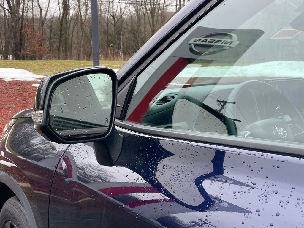 2023 Toyota Highlander Base