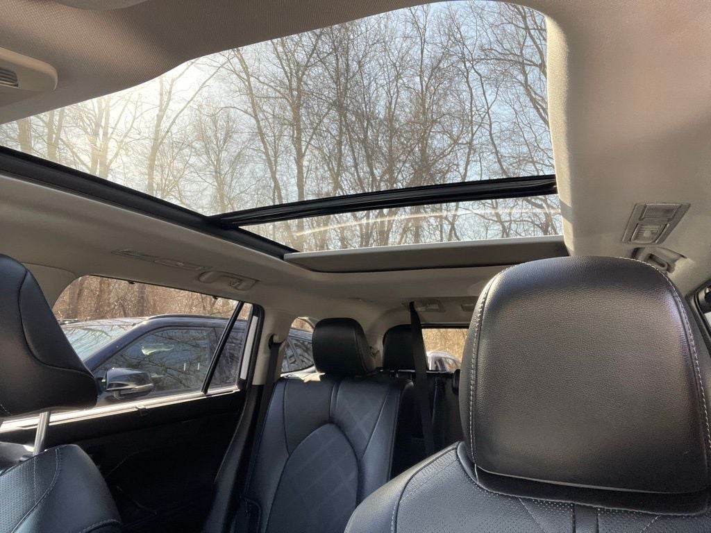 2023 Toyota Highlander Base