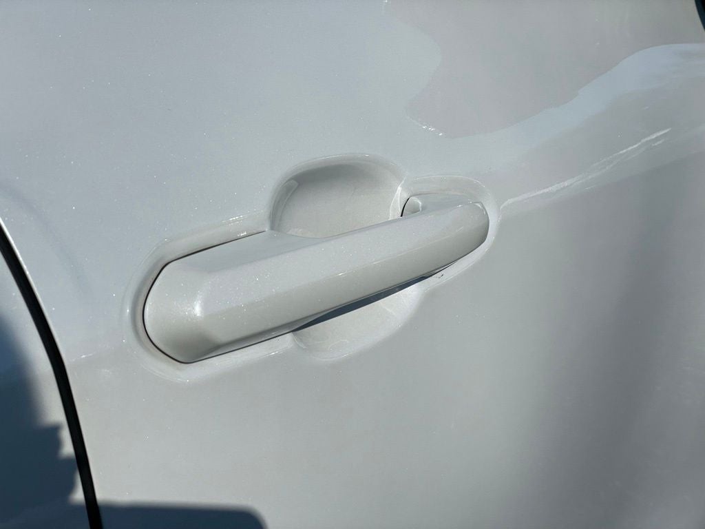 2023 Toyota Highlander Base