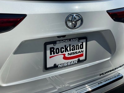 2023 Toyota Highlander Base