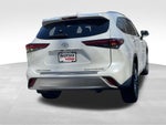 2023 Toyota Highlander Base