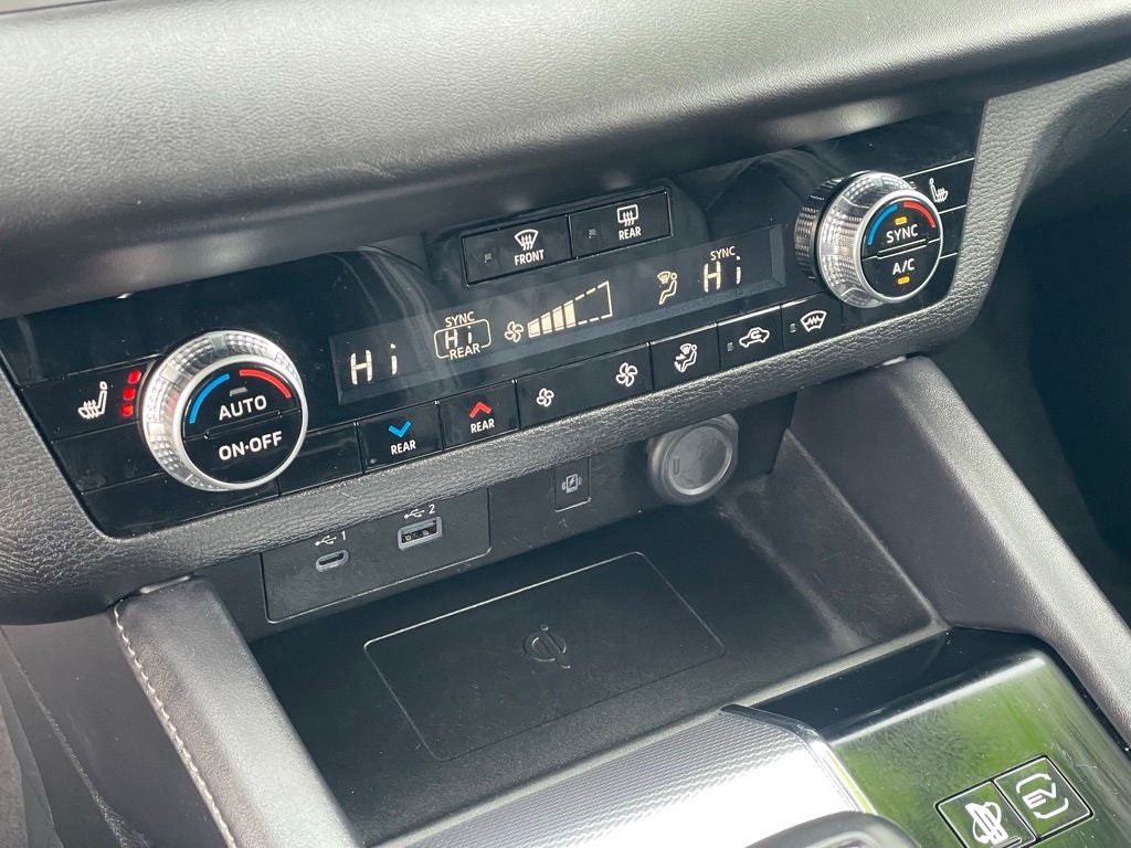 2024 Mitsubishi Outlander PHEV SEL