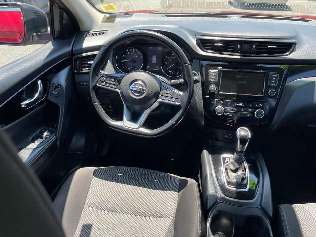 2022 Nissan Rogue Sport SV