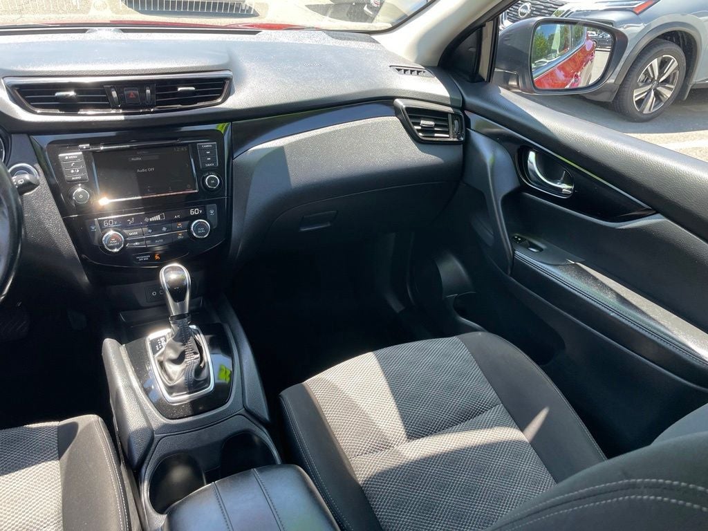 2022 Nissan Rogue Sport SV