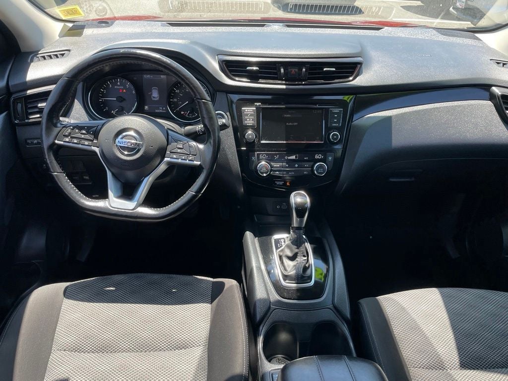2022 Nissan Rogue Sport SV