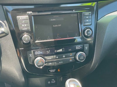 2022 Nissan Rogue Sport SV