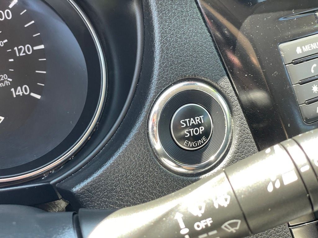 2022 Nissan Rogue Sport SV