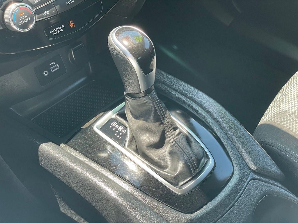 2022 Nissan Rogue Sport SV