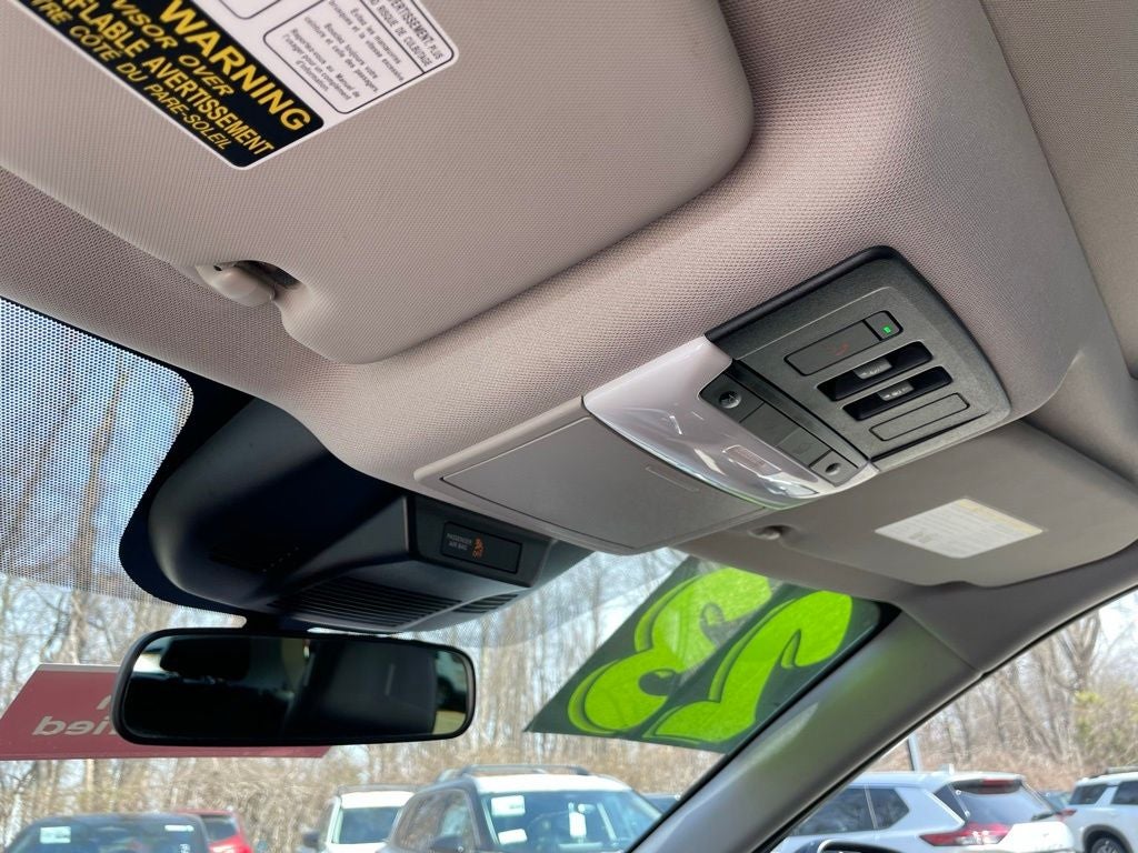 2023 Nissan Rogue SV Midnight Premium