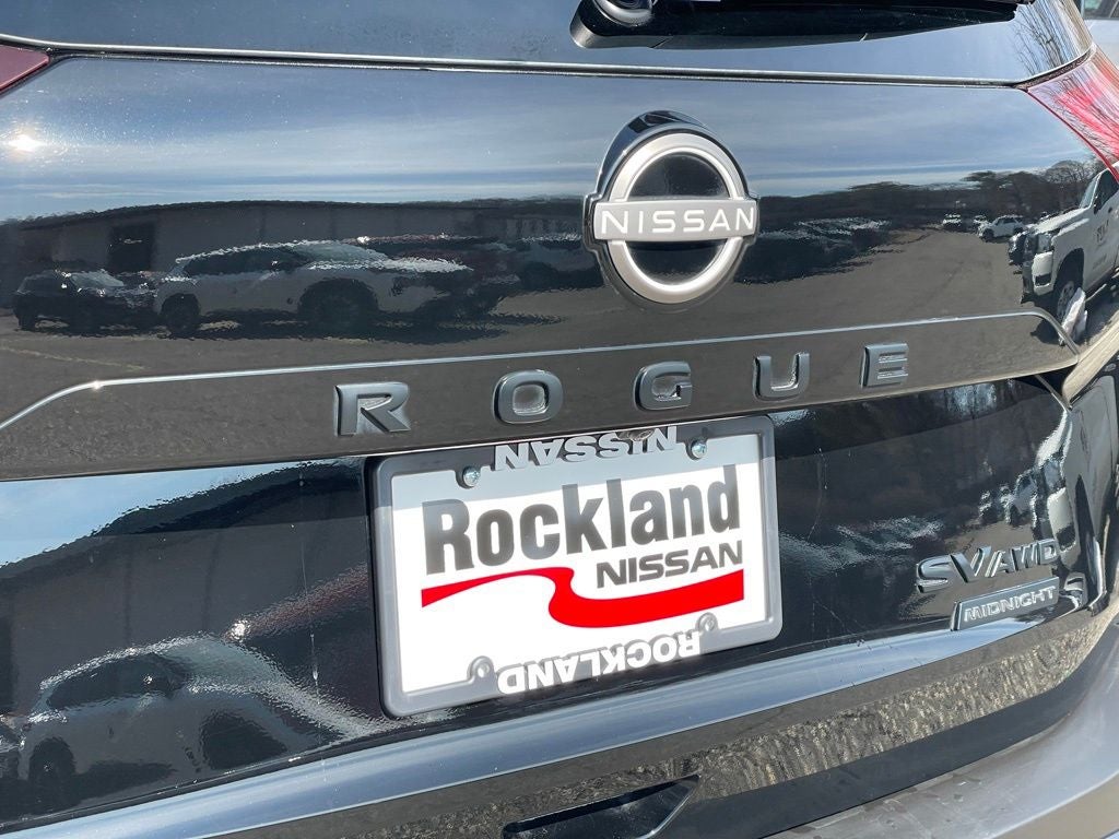 2023 Nissan Rogue SV Midnight/Premium