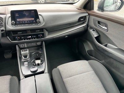 2023 Nissan Rogue SV Cloth Seating