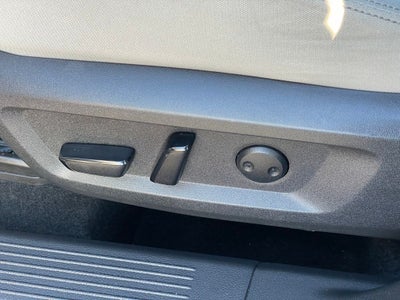 2023 Nissan Rogue SV Cloth Seats