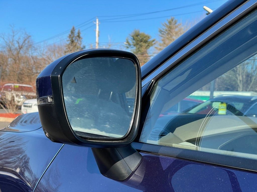 2023 Nissan Rogue SV Cloth Seats