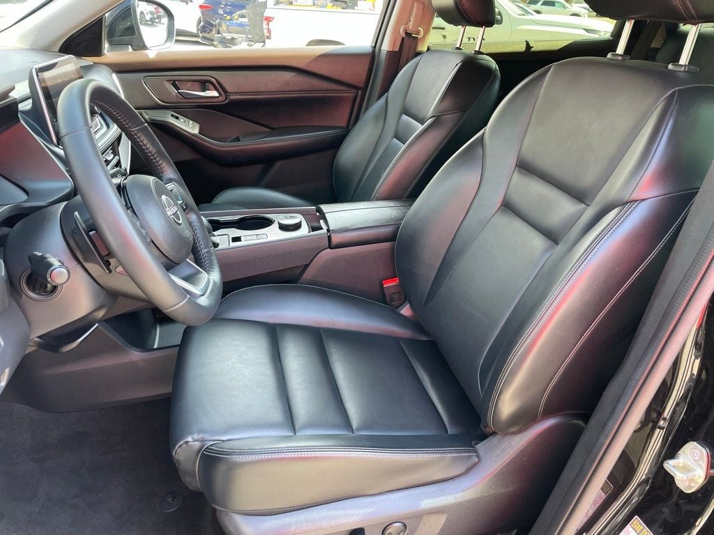 2023 Nissan Rogue SV Midnight Premium