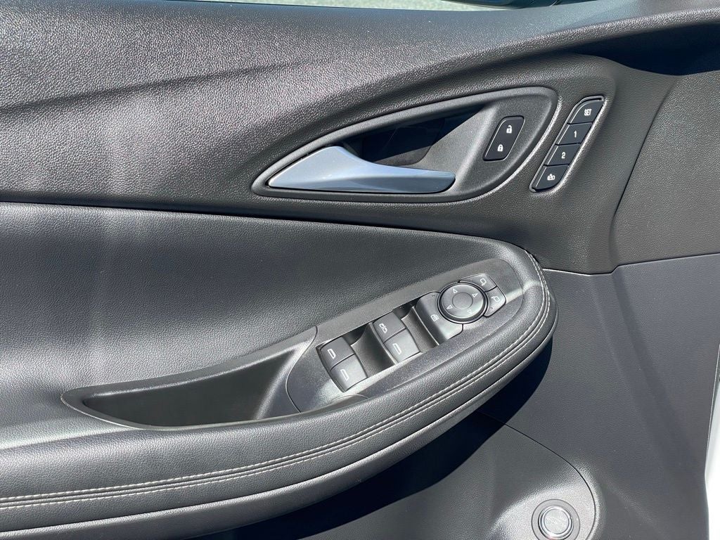 2022 Buick Encore GX Essence FWD