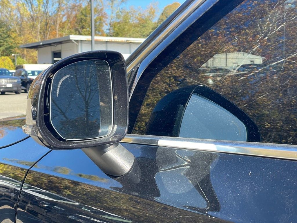 2024 Volvo XC90 B5 Plus