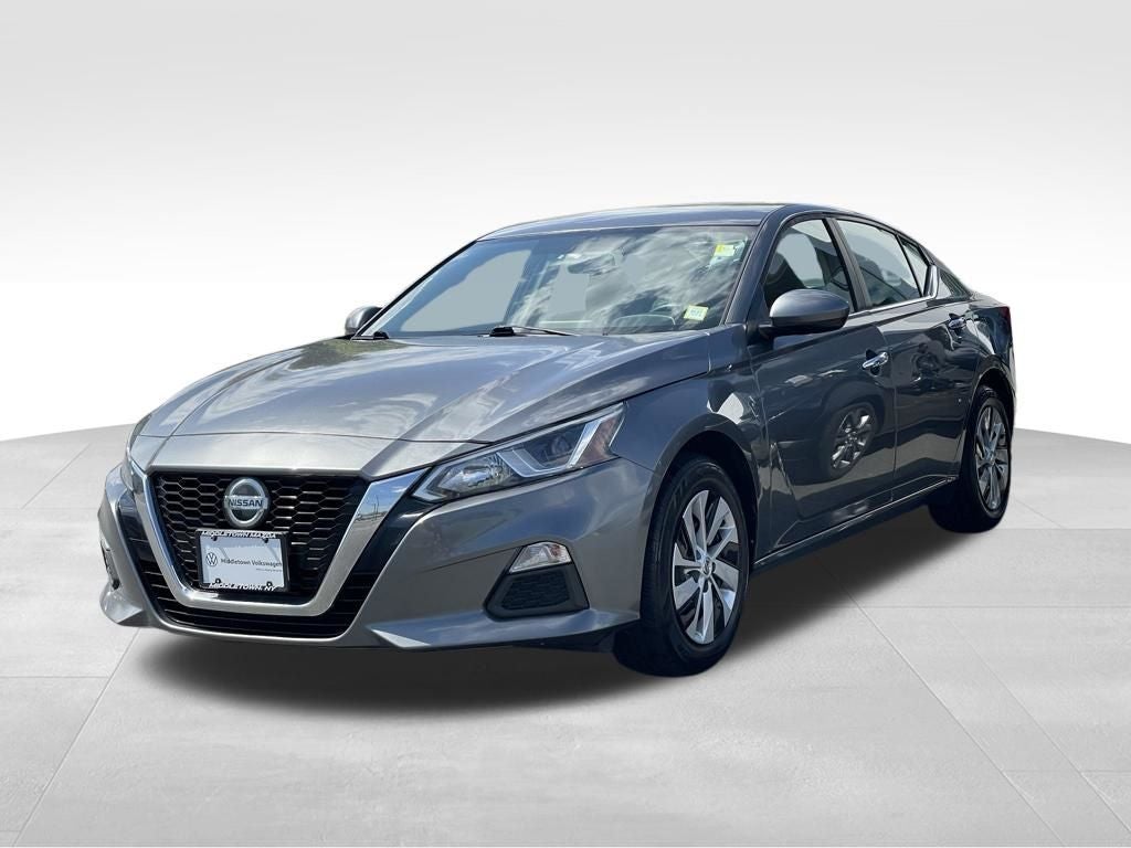 Used 2019 Nissan Altima S with VIN 1N4BL4BW5KC210612 for sale in Middletown, NY