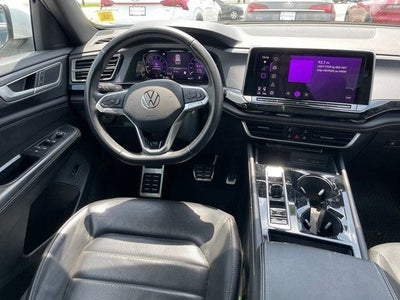 2024 Volkswagen Atlas Cross Sport 2.0T SEL R-Line