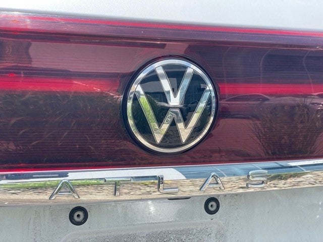 2024 Volkswagen Atlas Cross Sport 2.0T SEL R-Line