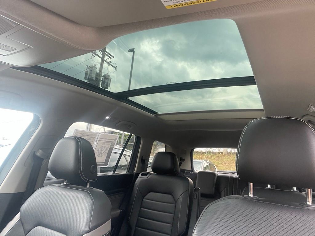 2023 Volkswagen Atlas 3.6L V6 SEL Premium R-Line