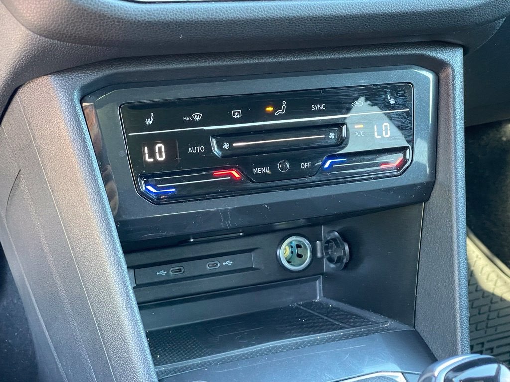 2024 Volkswagen Tiguan 2.0T SE R-Line Black