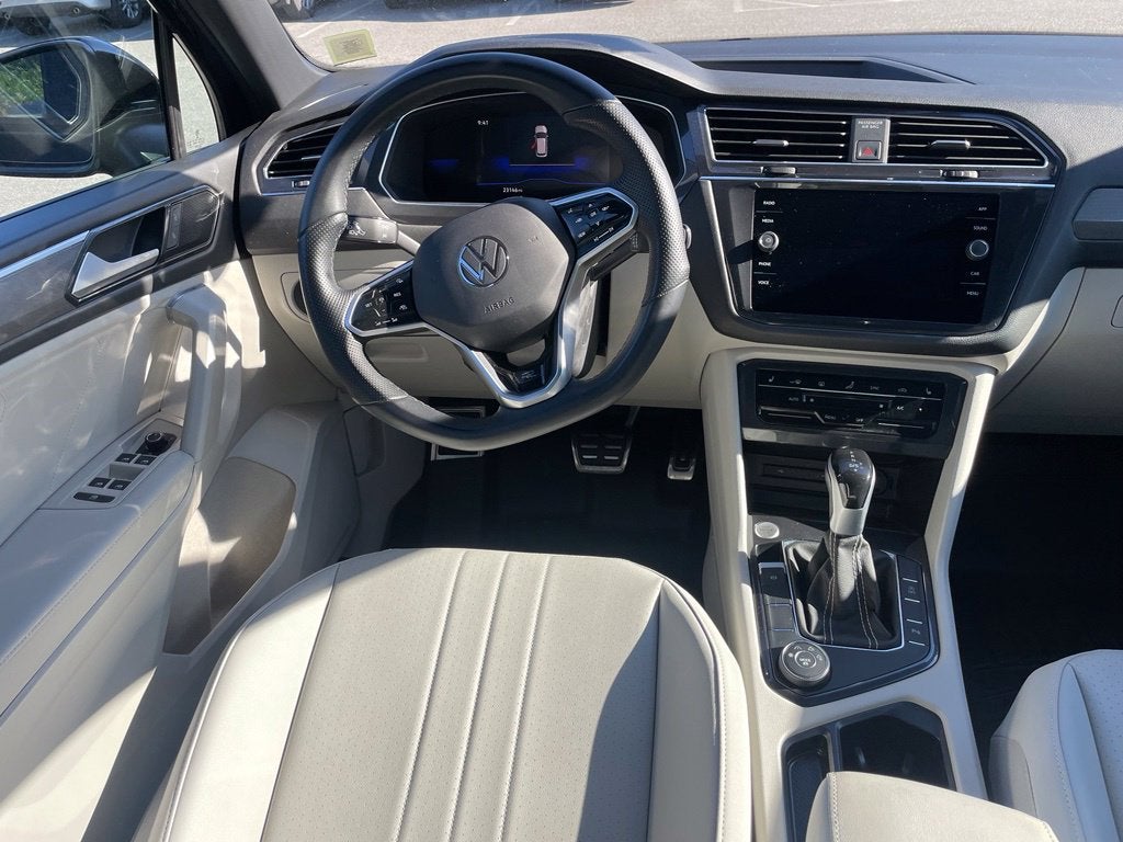 2023 Volkswagen Tiguan 2.0T SE R-Line Black