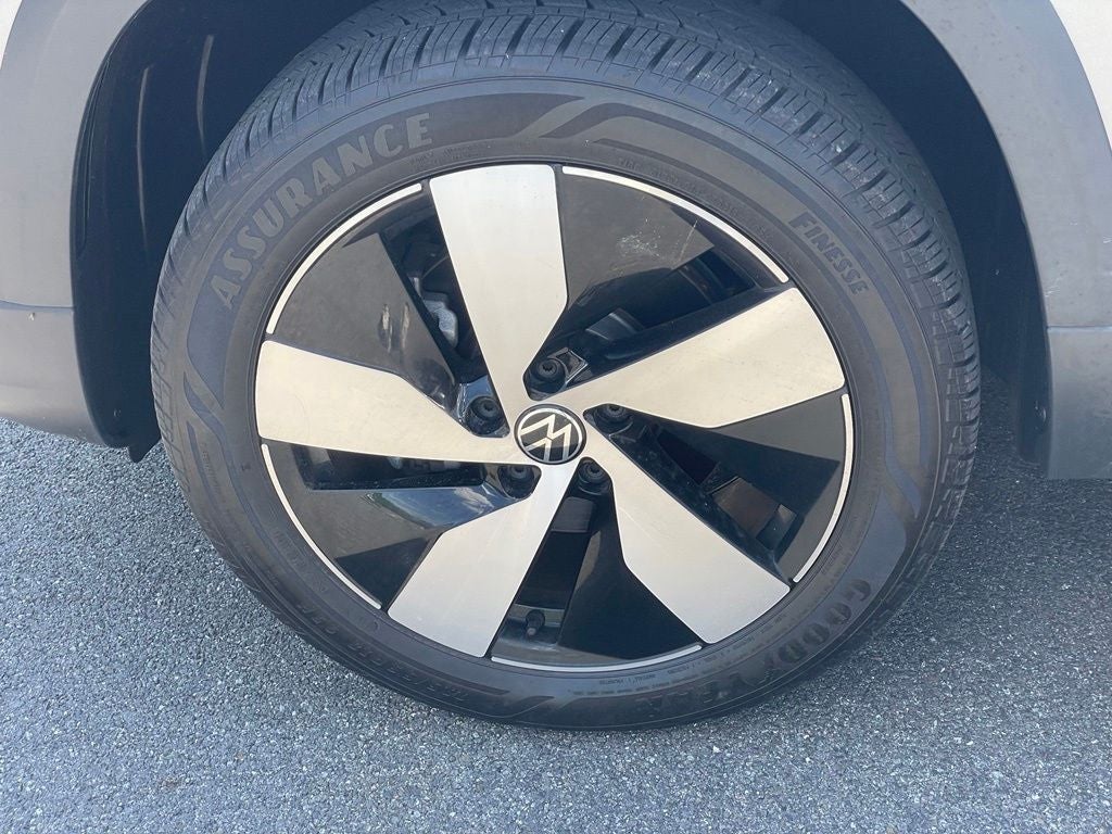 2025 Volkswagen Taos 1.5T S