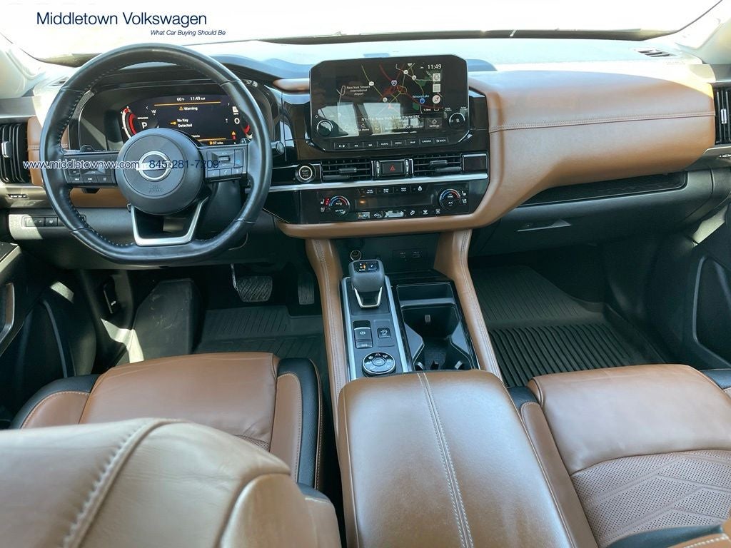 2023 Nissan Pathfinder Platinum