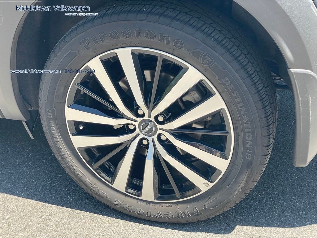2023 Nissan Pathfinder Platinum