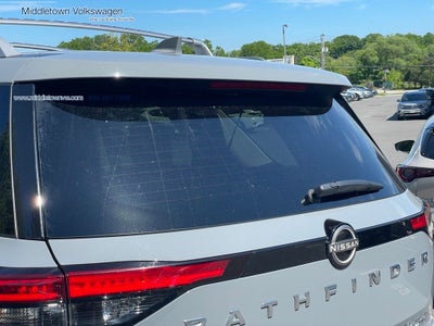2023 Nissan Pathfinder Platinum