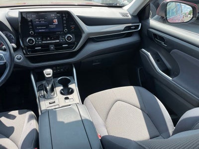 2020 Toyota Highlander LE