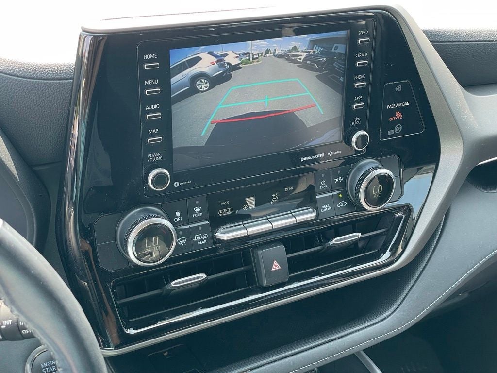 2020 Toyota Highlander LE
