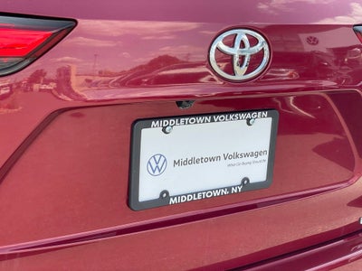 2020 Toyota Highlander LE