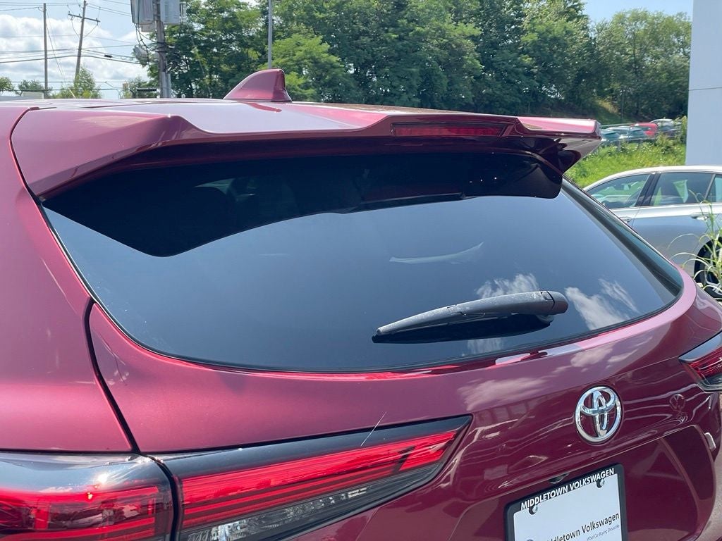 2020 Toyota Highlander LE