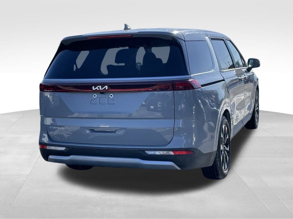 2024 Kia Carnival EX