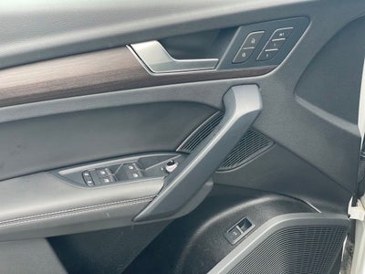 2023 Audi Q5 45 S line Premium quattro
