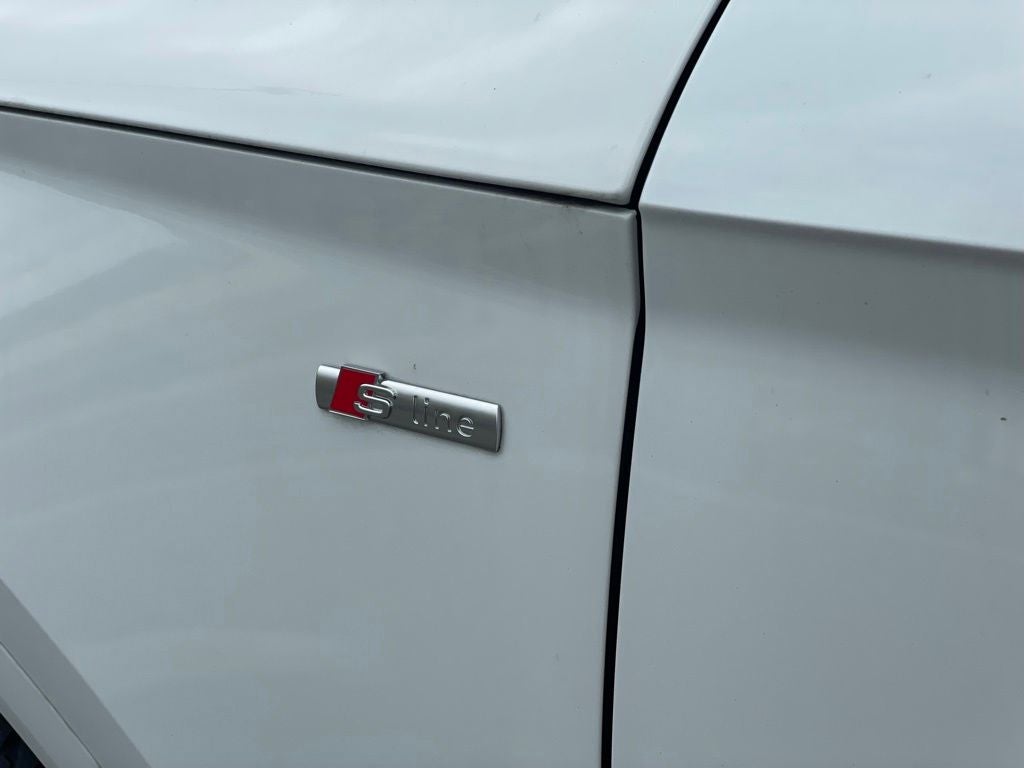 2023 Audi Q5 45 S line Premium quattro