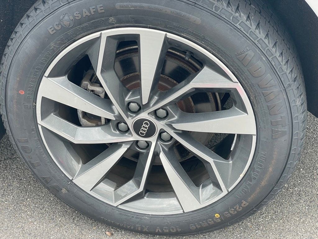 2023 Audi Q5 45 S line Premium quattro