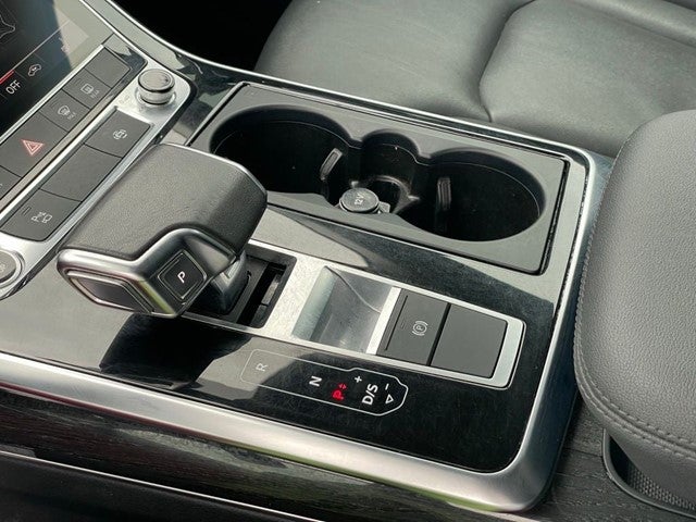 2022 Audi Q7 55 Premium Plus