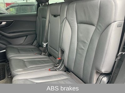 2022 Audi Q7 55 Premium Plus