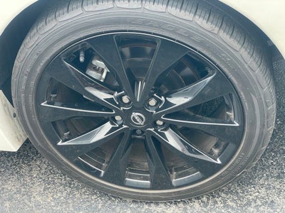 2023 Nissan Maxima SR
