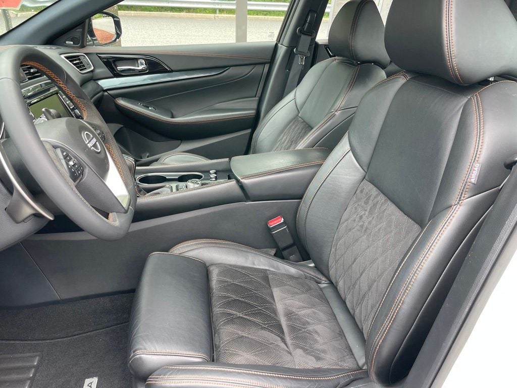2023 Nissan Maxima SR