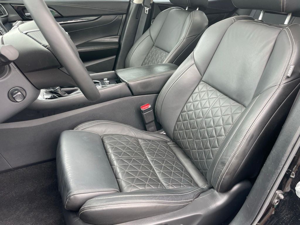 2022 Nissan Maxima Platinum