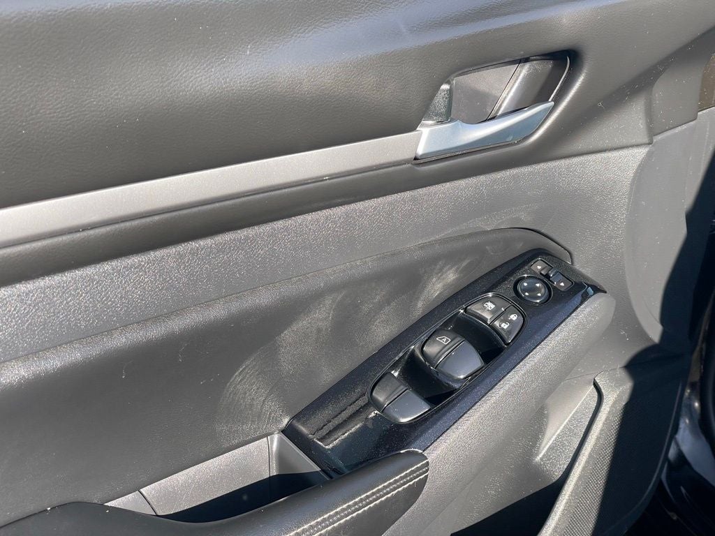 2025 Nissan Altima 2.5 SL