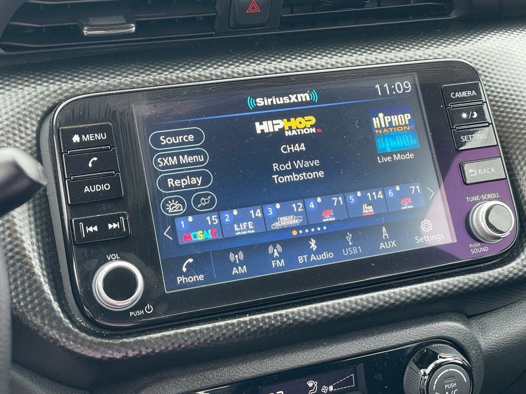 2023 Nissan Kicks SV