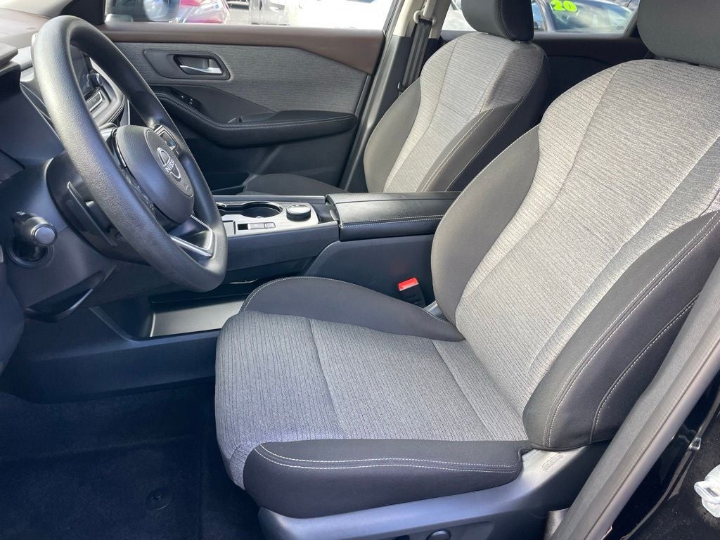 2023 Nissan Rogue SV Cloth Seating