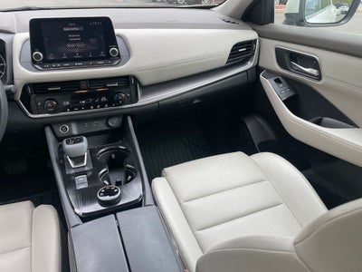 2023 Nissan Rogue SV premium